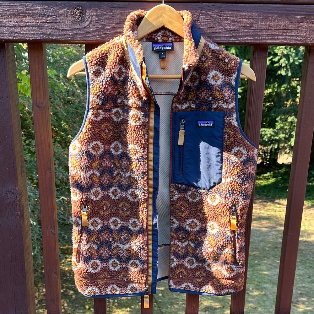 Patagonia Retro-x Vest in Brown and Blue